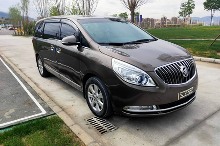 临夏二手别克GL8 2014款 3.0L SIDI旗舰版