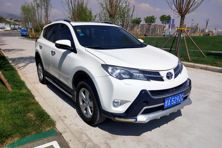 白银二手丰田RAV4荣放 2013款 2.5L 手自一体 精英版